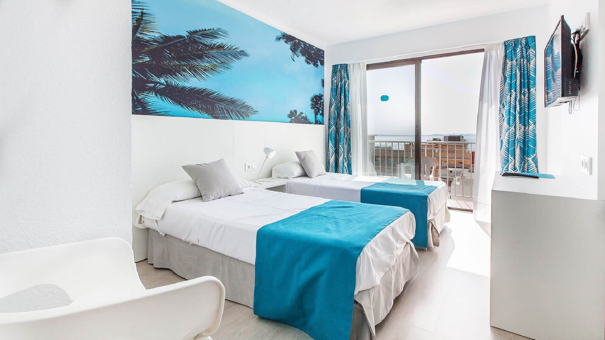 BLUESEA Arenal Tower Adults Only photo 2