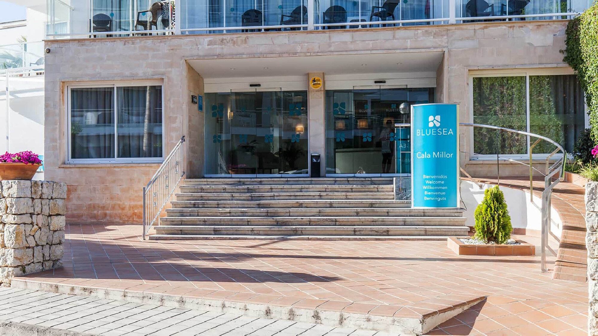 BLUESEA Cala Millor photo 4