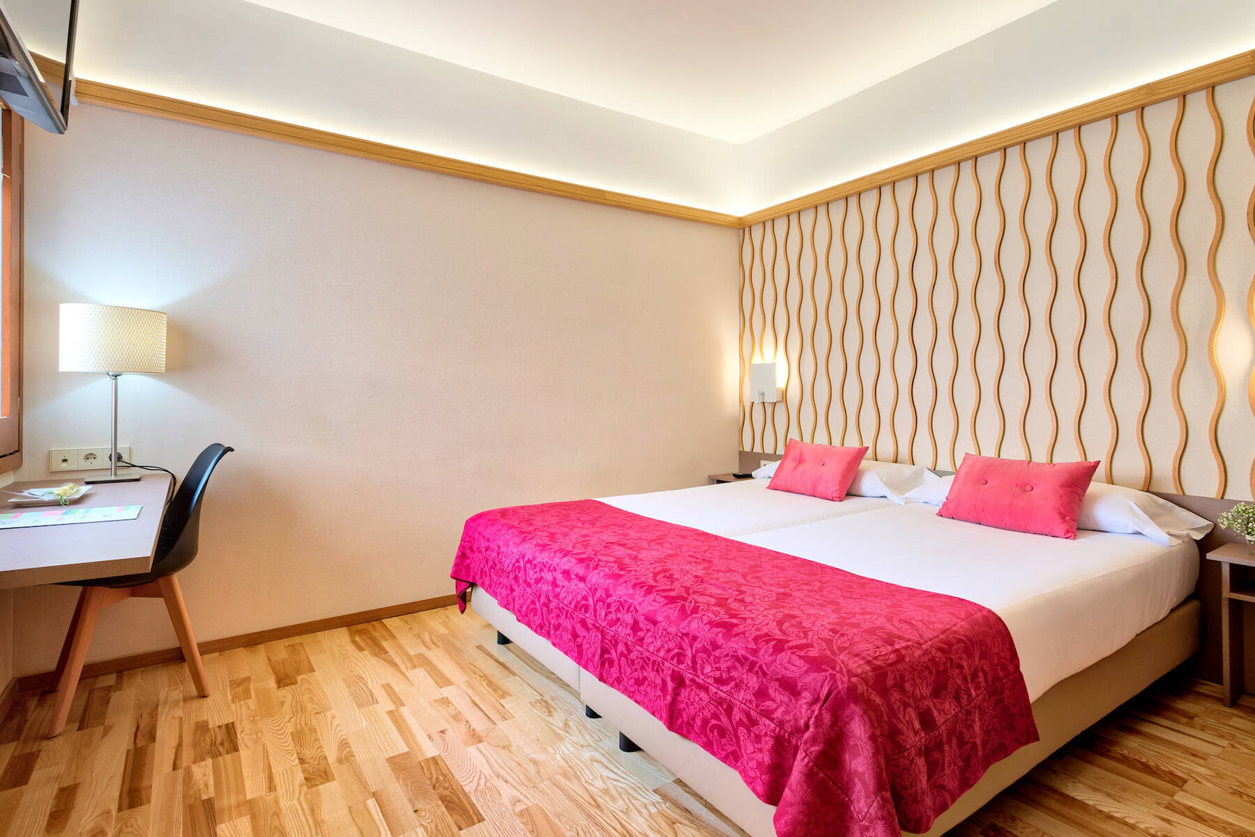 Bonanova Suite Hotel photo 2