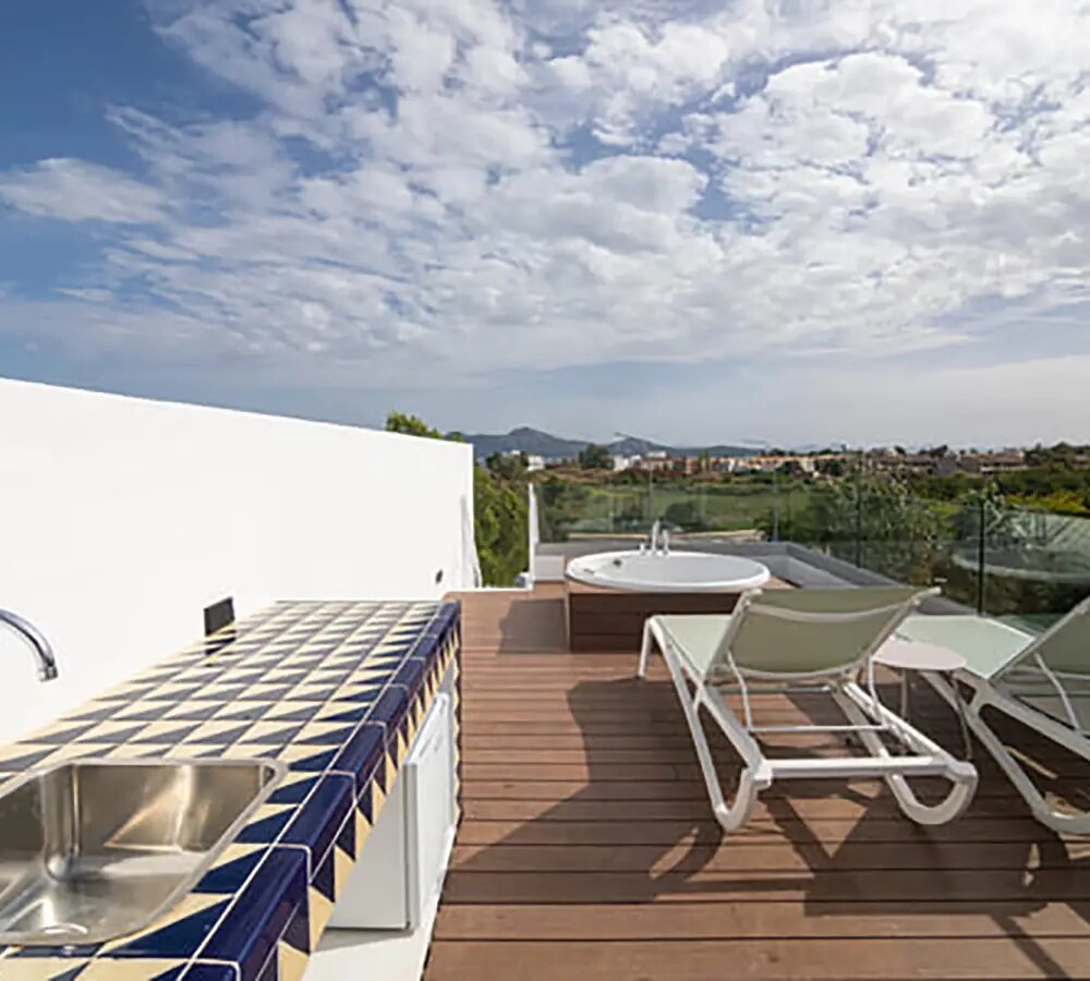 Cabot Las Velas Apartments photo 10
