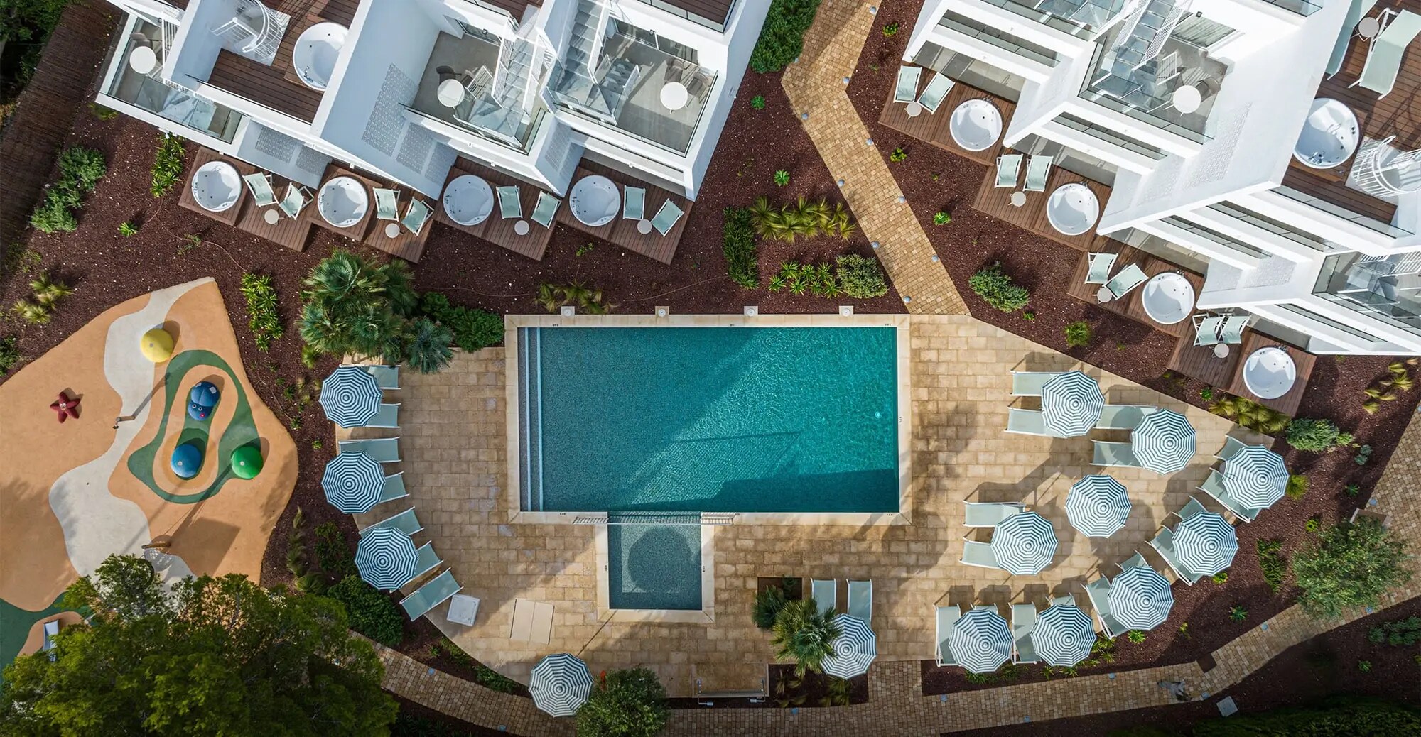 Cabot Las Velas Apartments photo 3