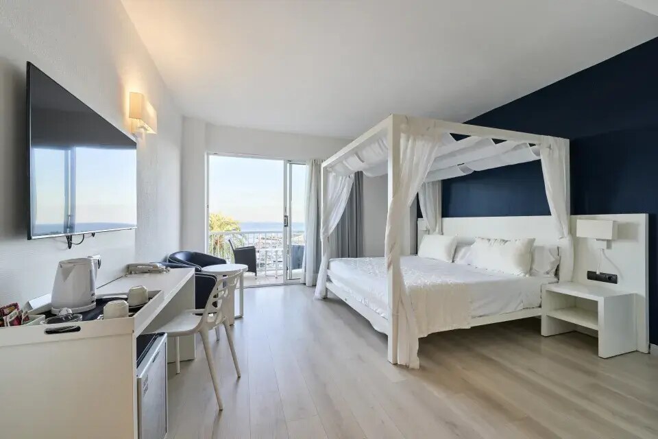 Catalonia Del Mar - Adults Only photo 10
