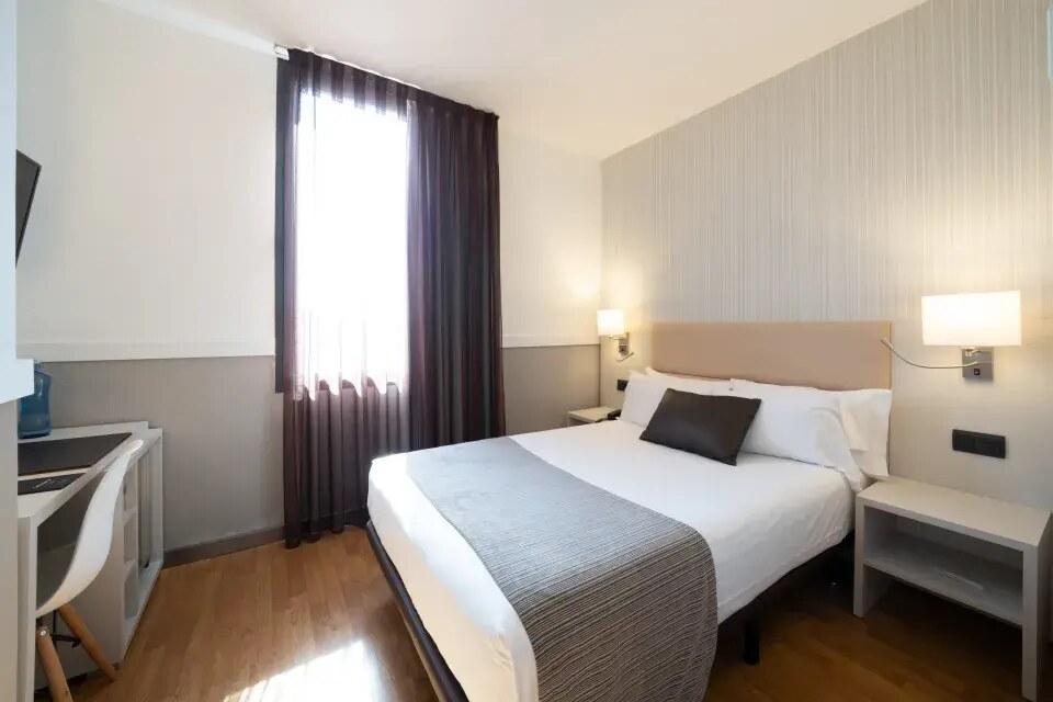 Catalonia Gran Hotel Verdi photo 5