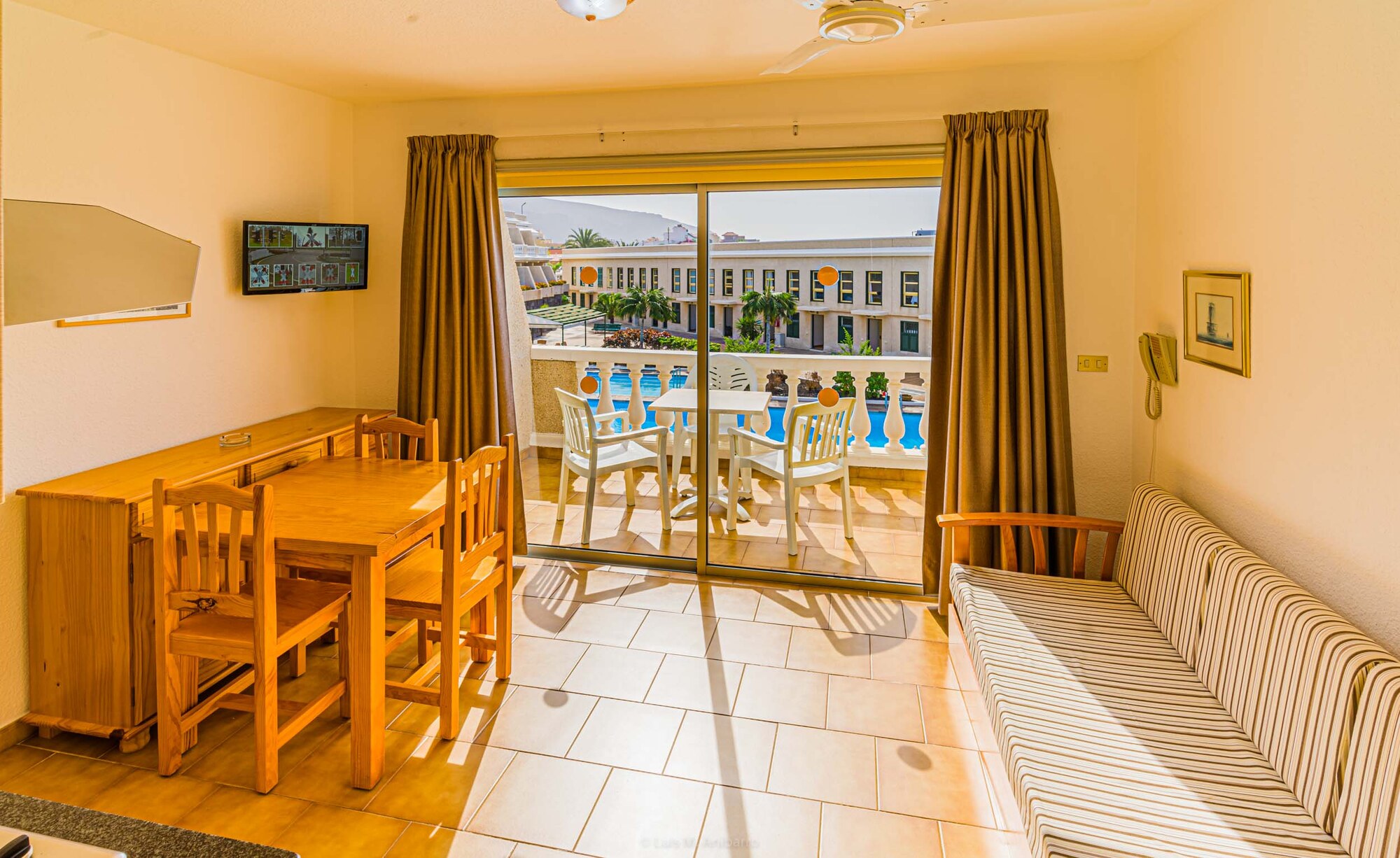Apartamentos Charco del Conde