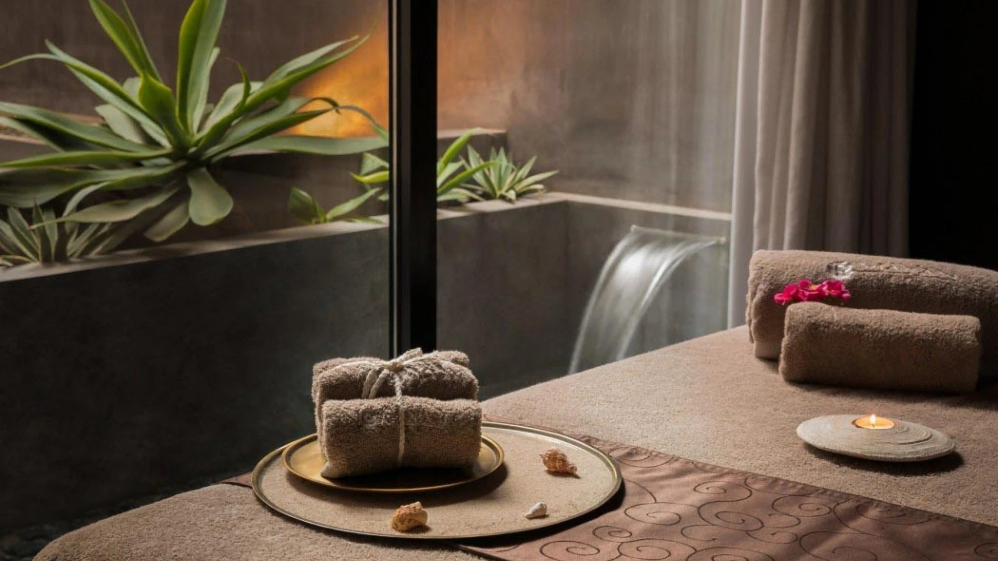 Claris Hotel & Spa photo 8