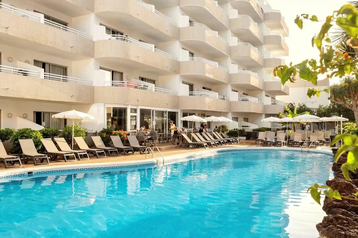 Apartments Coral California photo 1
