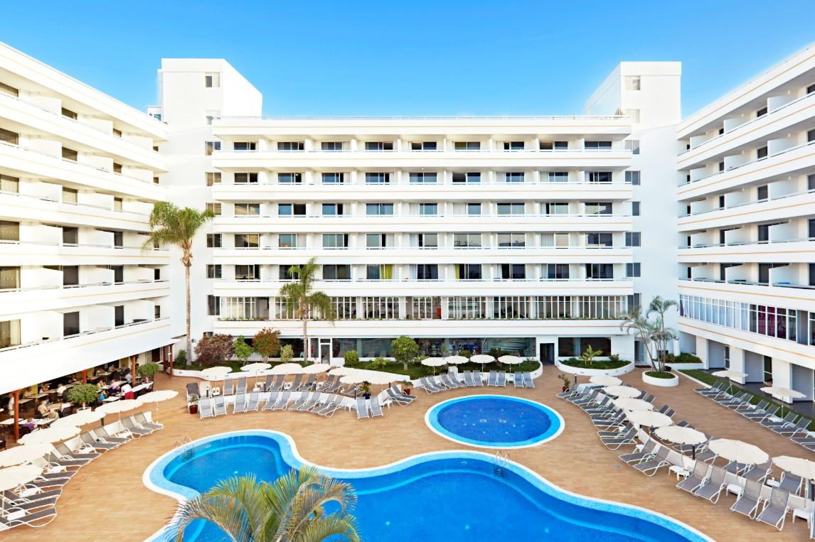 Coral Suites & Spa