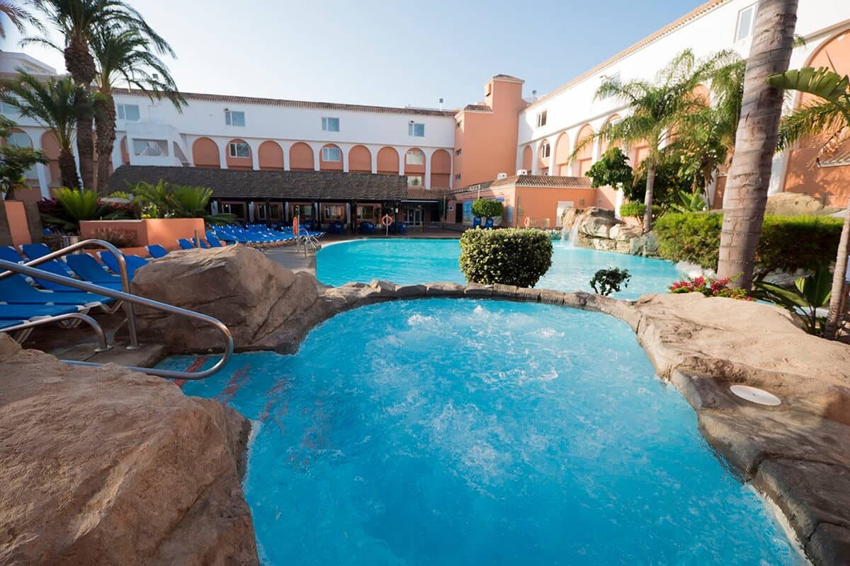 Diverhotel Roquetas photo 3