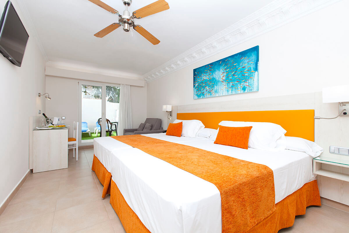 Diverhotel Roquetas photo 9