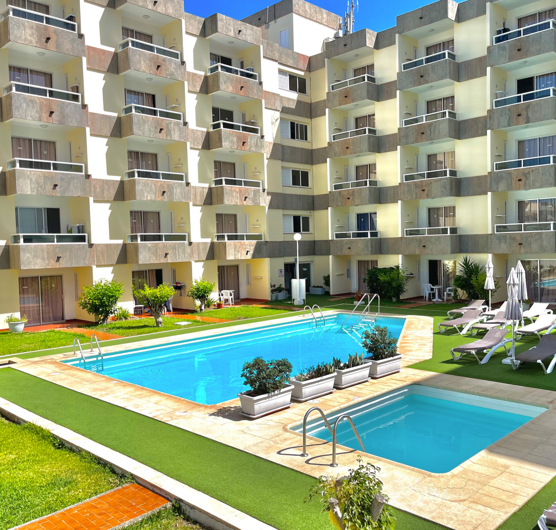 Don Gregorio Apartments