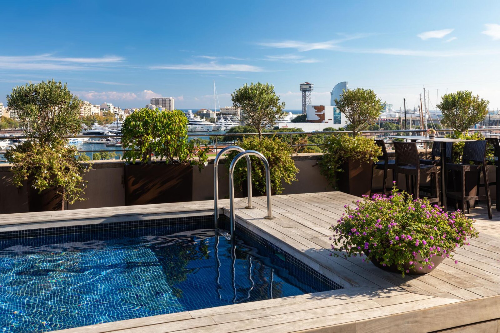 Duquesa Suites photo 1