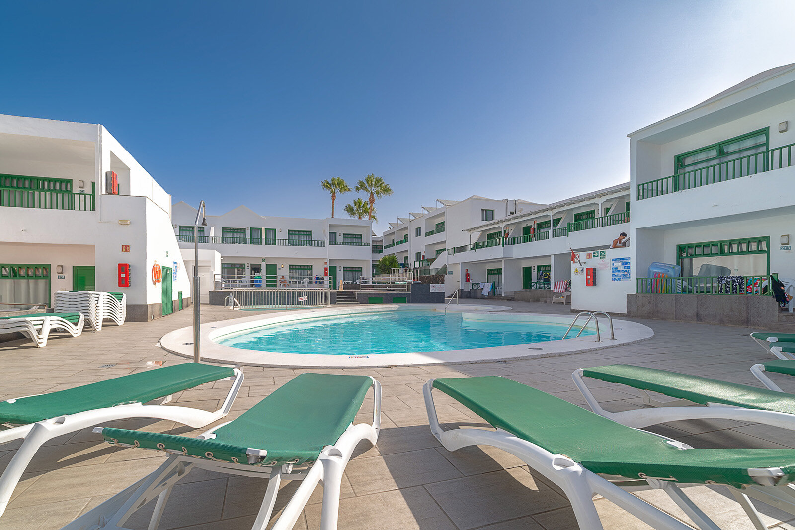 Elena Apartments photo 2