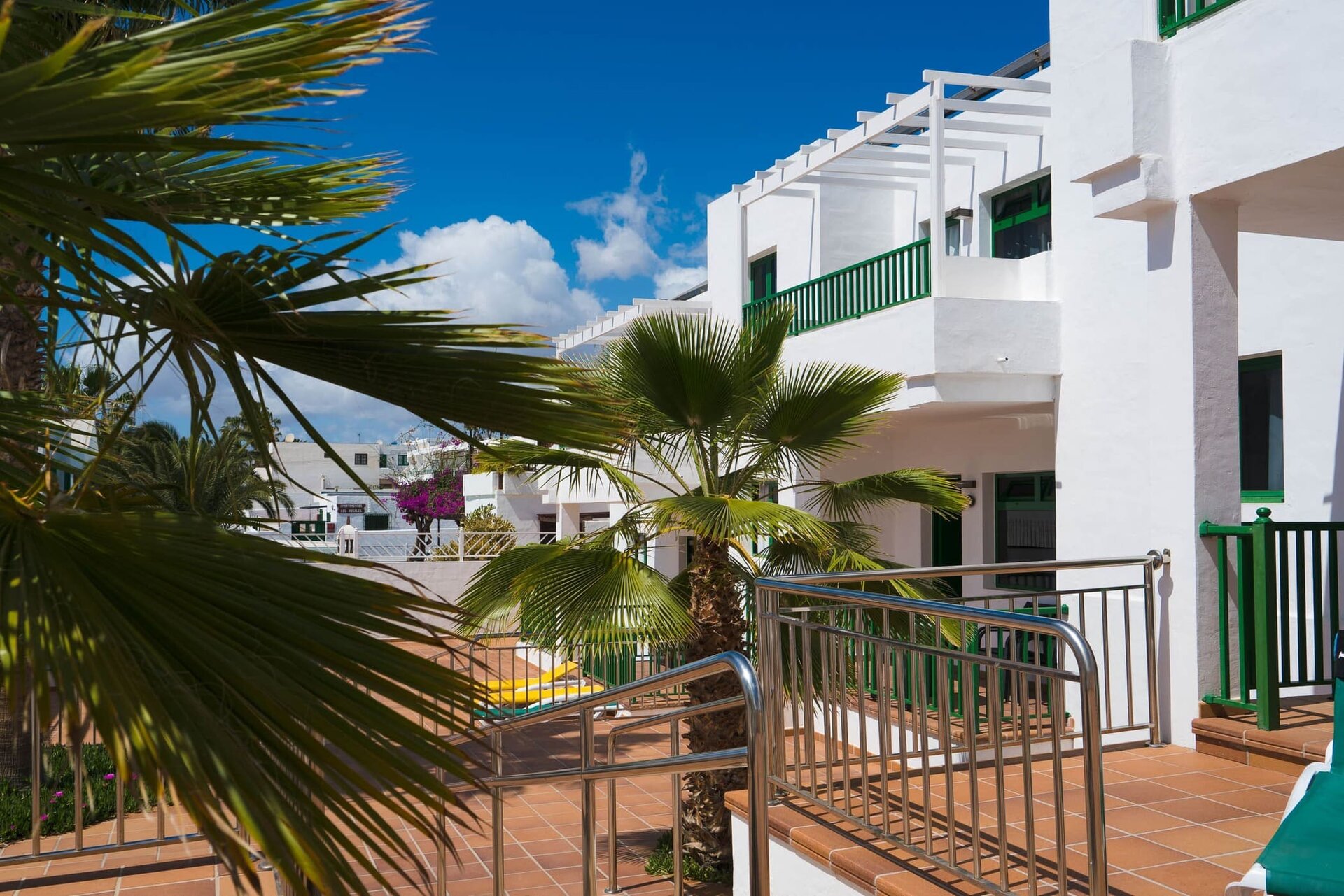 Elena Apartments photo 4