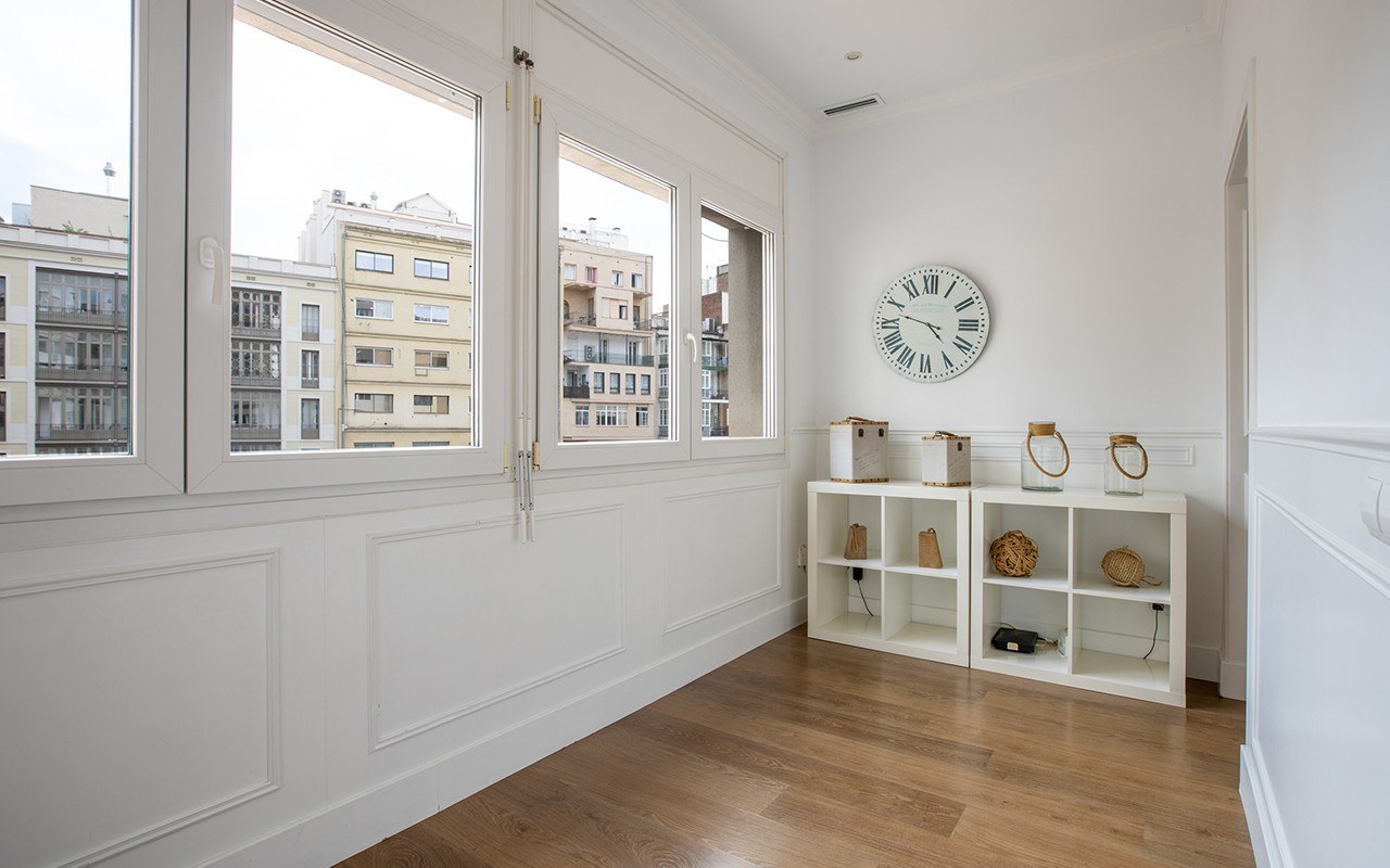 Enjoybcn Coliseum Apartments photo 8