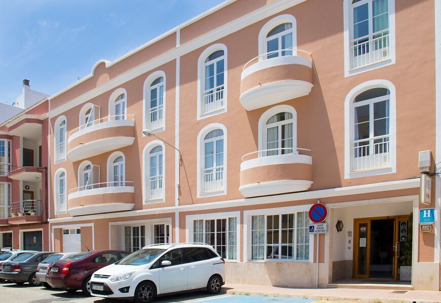 Geminis Hotel photo 1