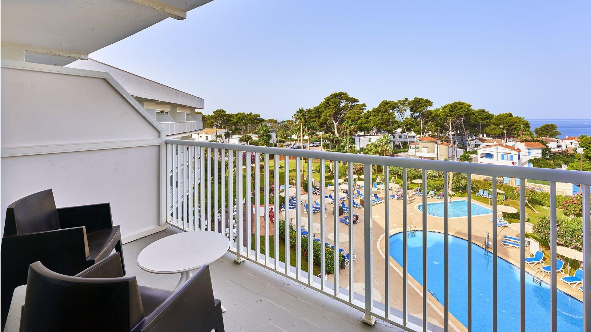 Globales Cala Blanca photo 8