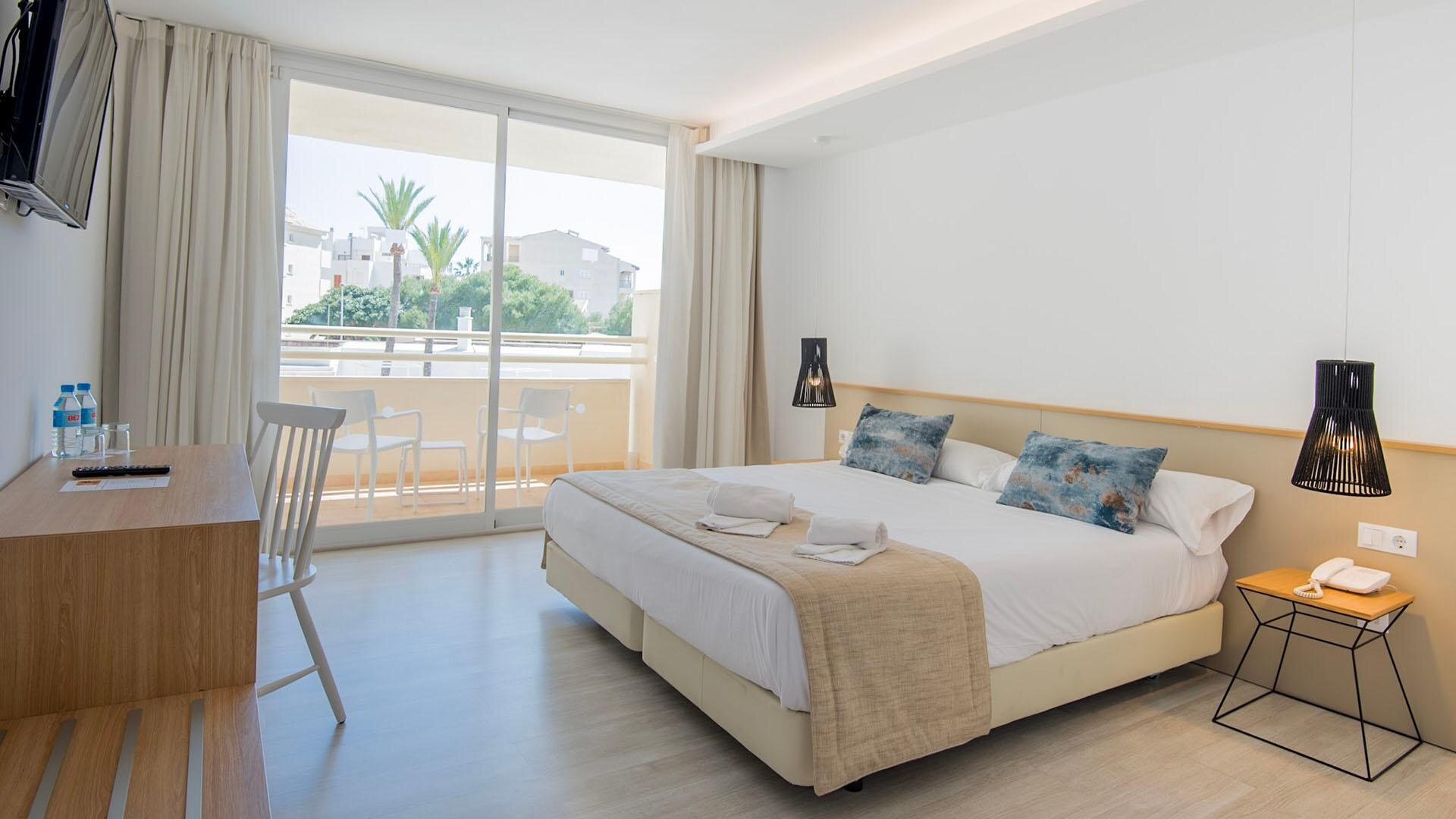 Globales Cala Bona photo 10