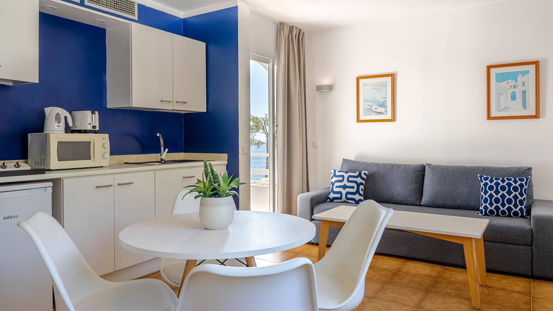 Globales Cala Vinas Apartaments photo 5