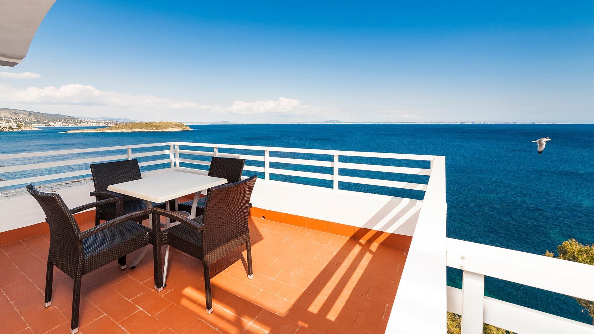 Globales Cala Vinas Apartaments photo 8