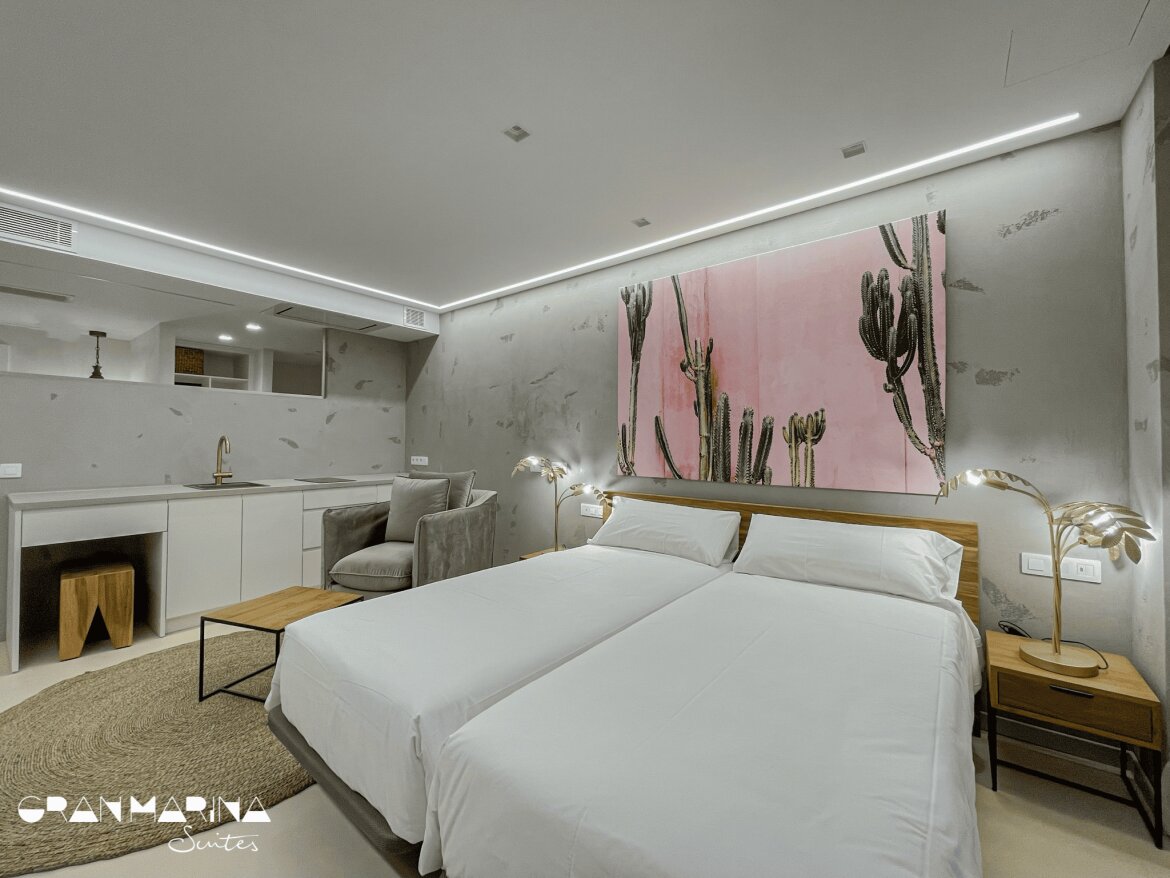 Gran Marina Suites photo 2