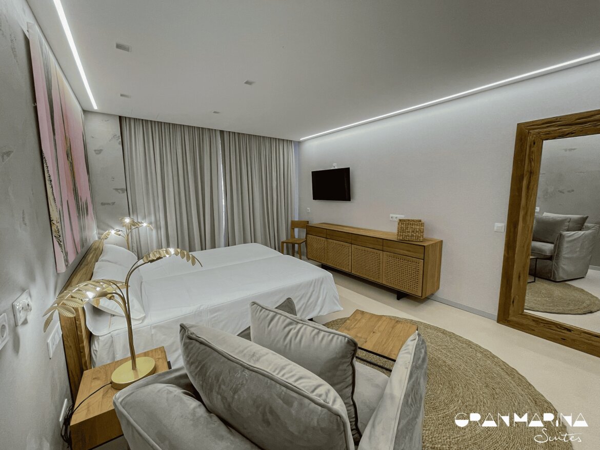 Gran Marina Suites photo 3