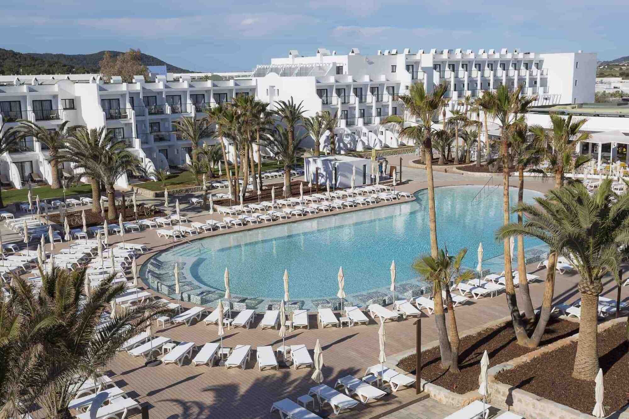 Grand Palladium White Island Resort & Spa photo 1
