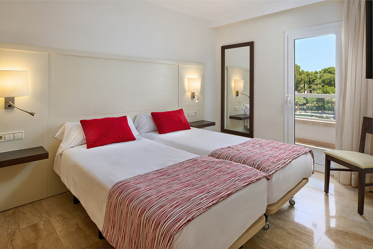 Grupotel Alcudia Suite photo 8