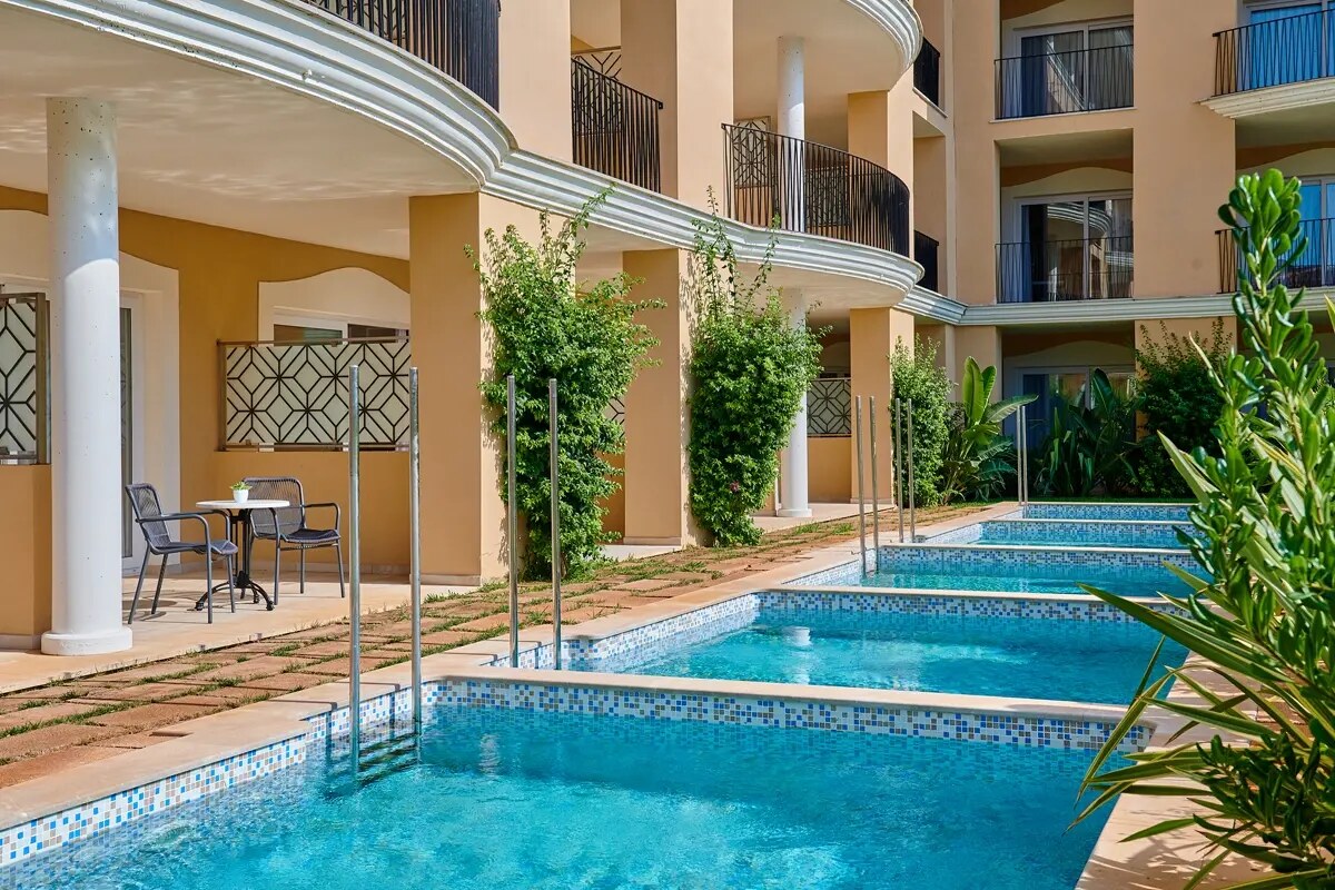 Grupotel Playa de Palma Suites & Spa photo 3