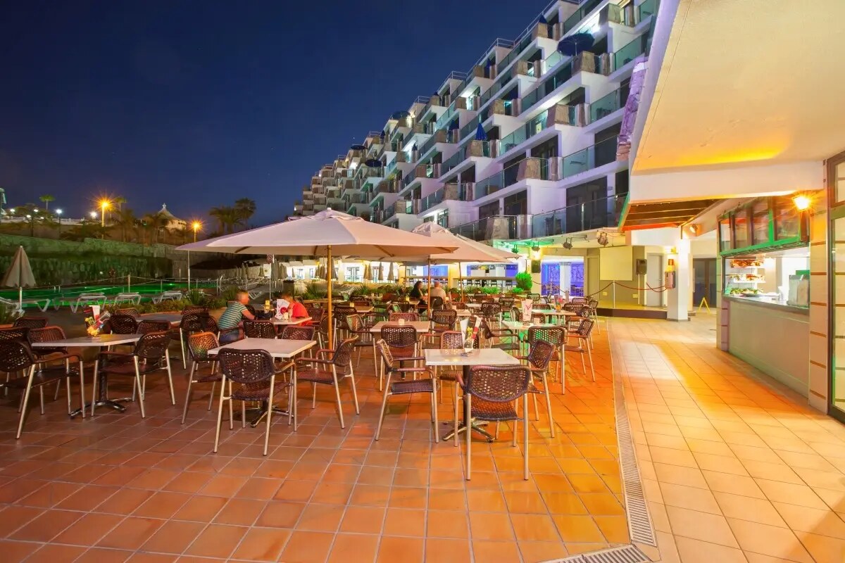 Grupotel Revoli photo 4