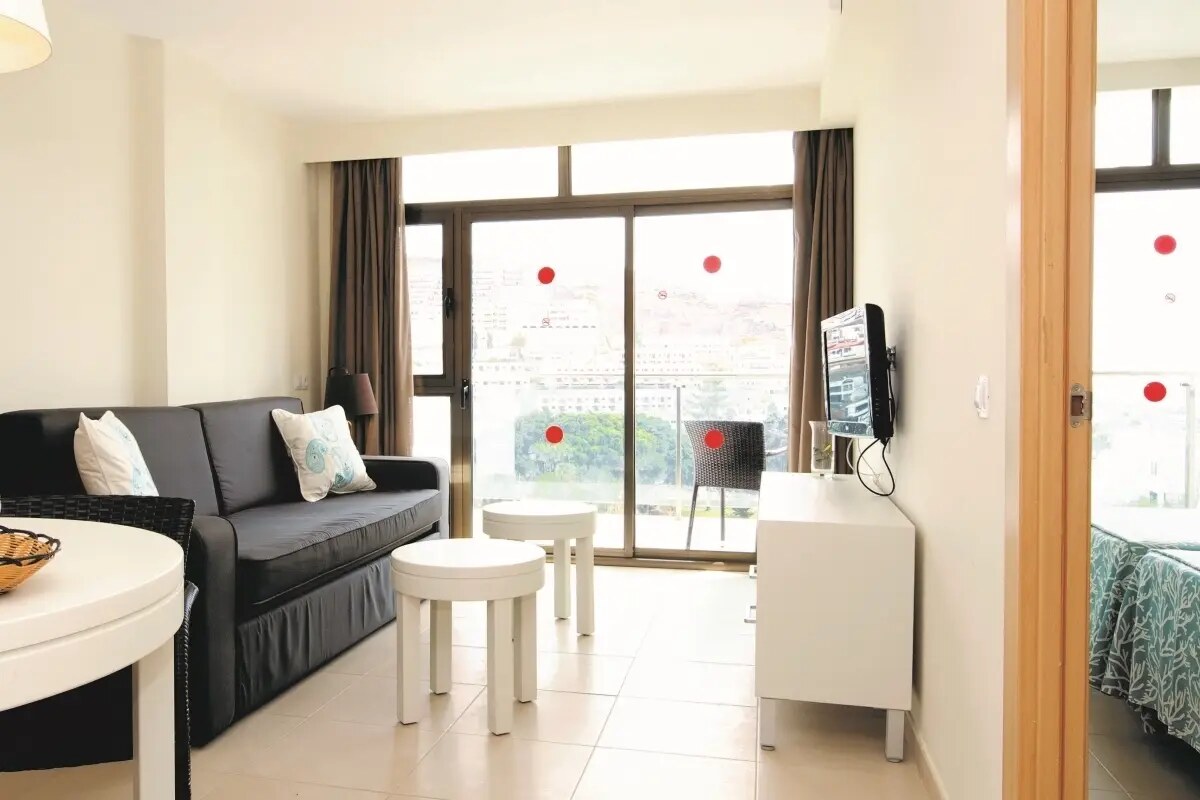 Grupotel Revoli photo 6