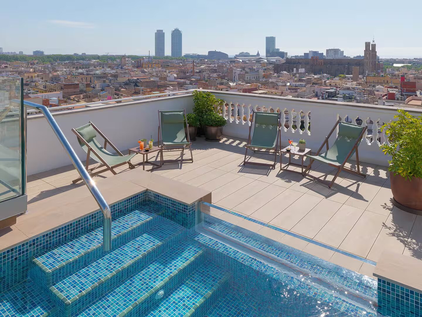 H10 Montcada photo 1