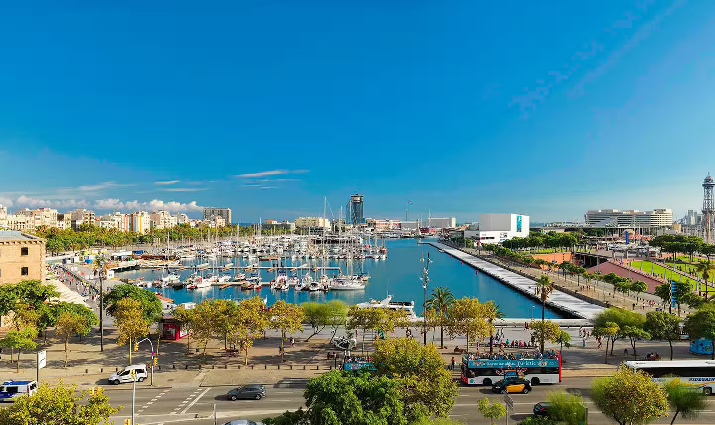 H10 Port Vell photo 5