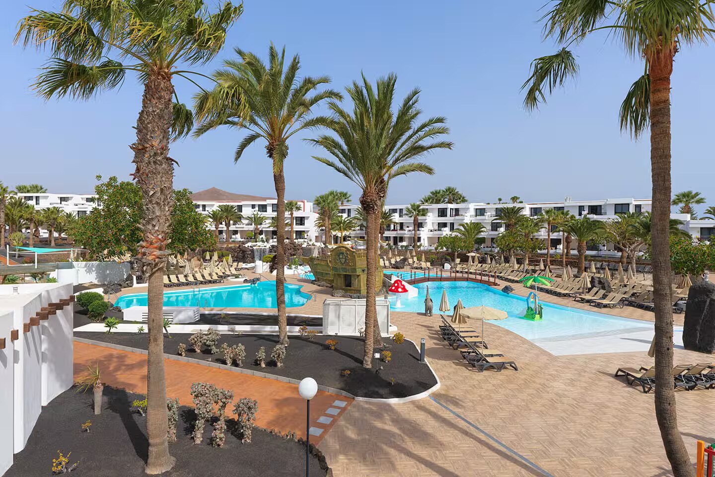 H10 Suites Lanzarote Gardens photo 2
