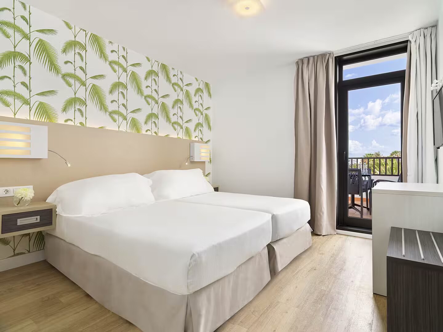 H10 Suites Lanzarote Gardens photo 6