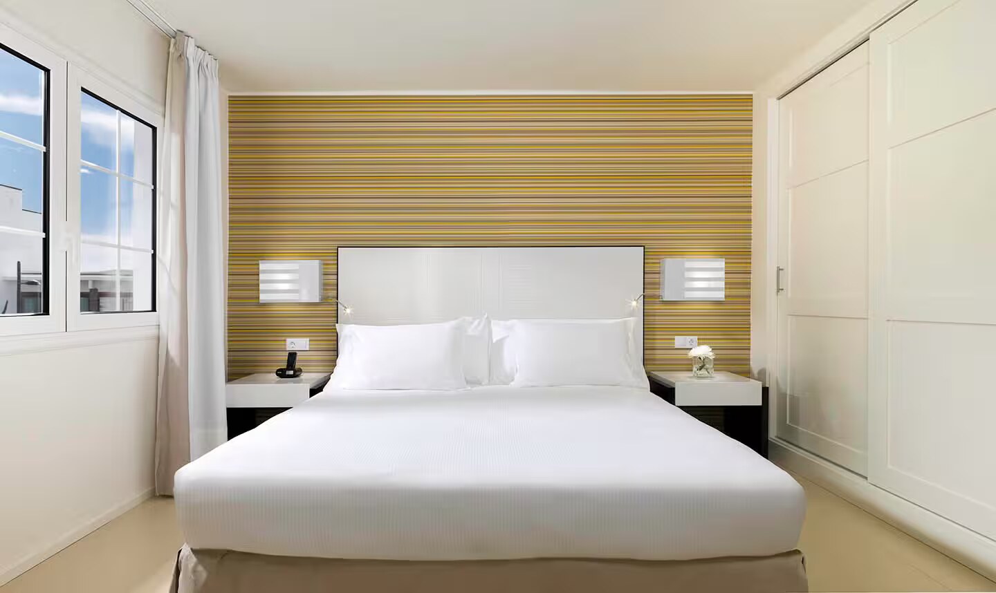 H10 White Suites photo 8