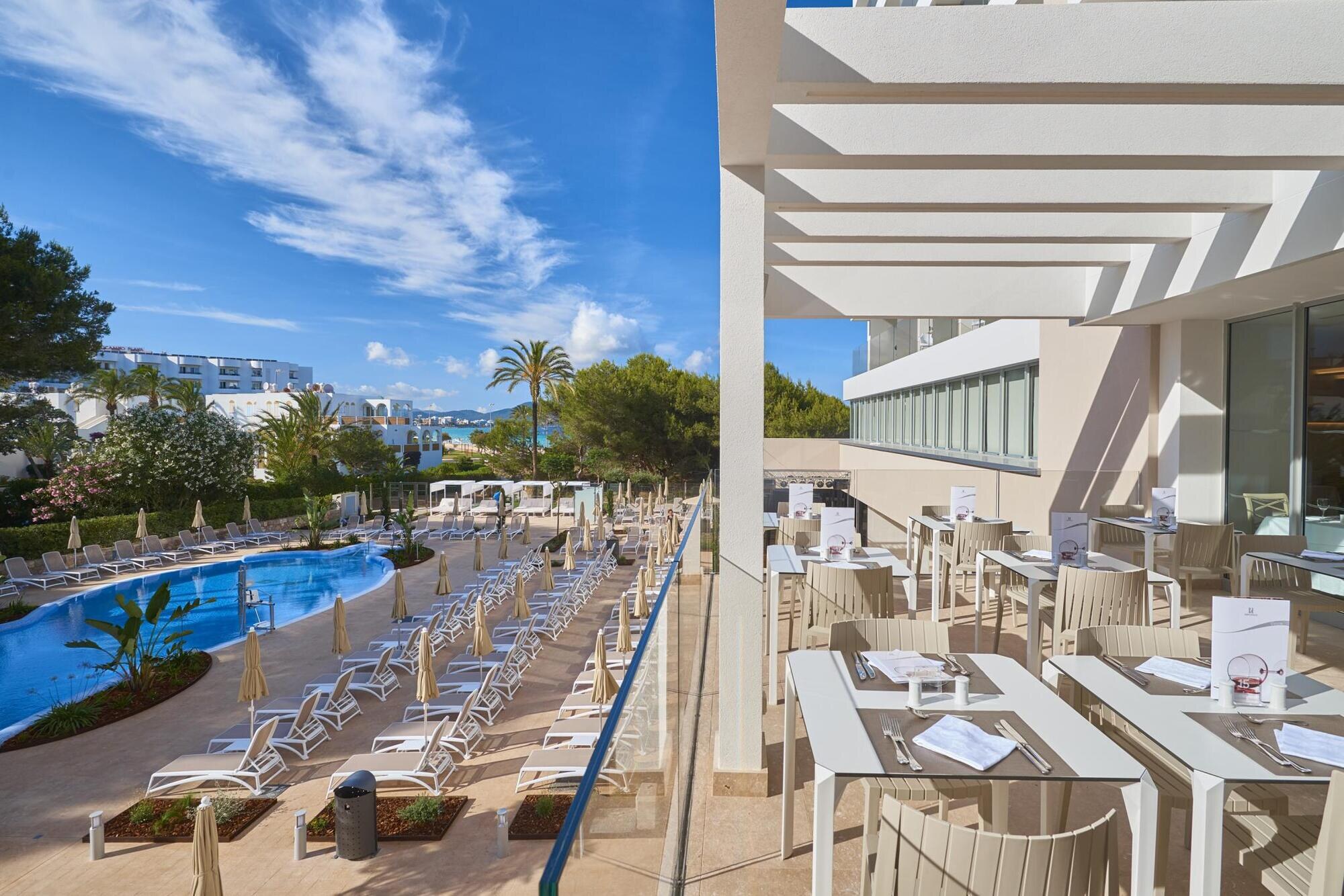 Hipotels Bahia Cala Millor photo 5