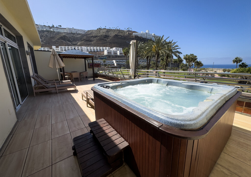 Holiday Club Playa Amadores photo 3