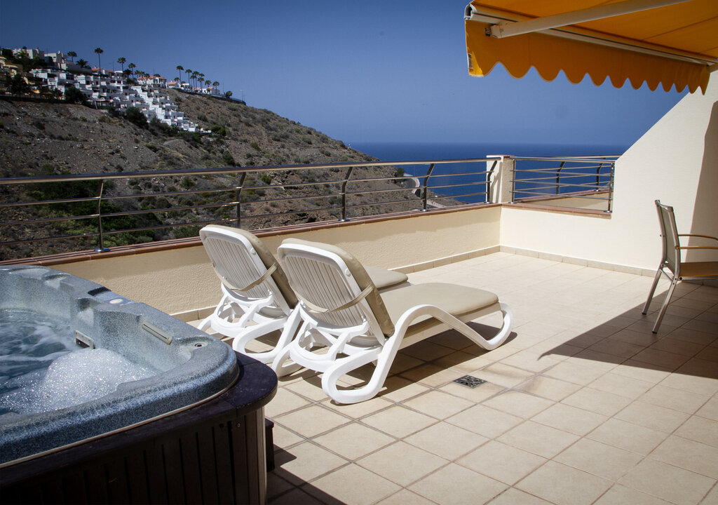 Holiday Club Sol Amadores photo 1