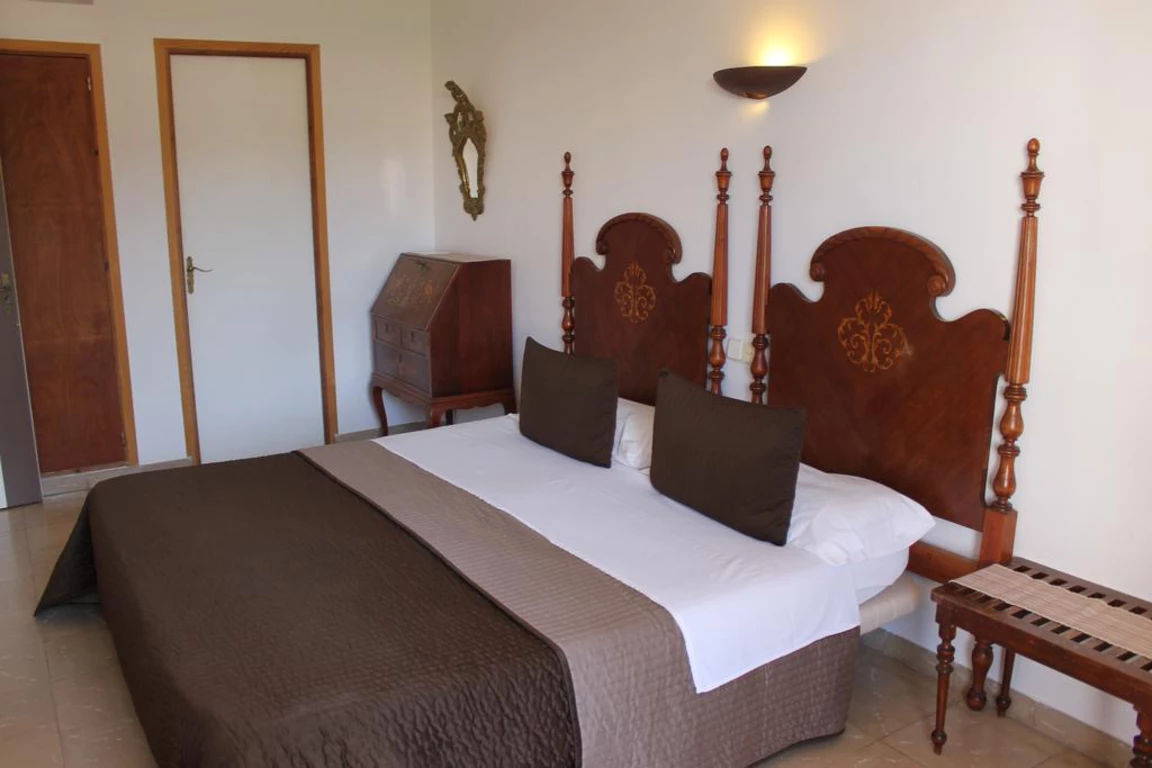 Hostal Residencia Catalina Vera