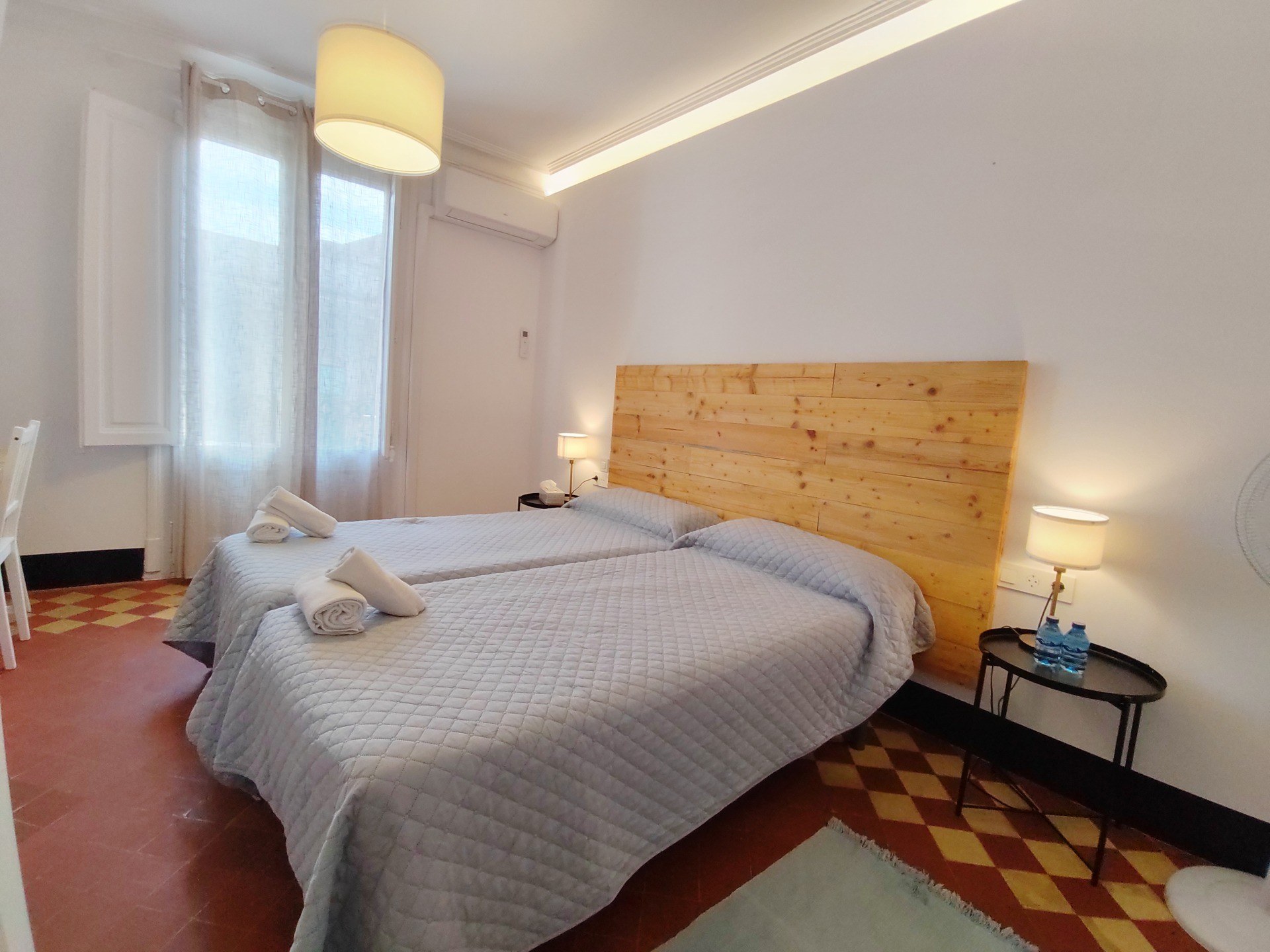Hostal Dragonfly BCN photo 1