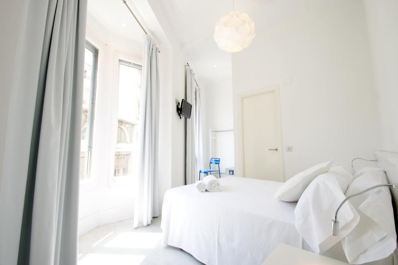 Hostal Express by gaiarooms photo 1