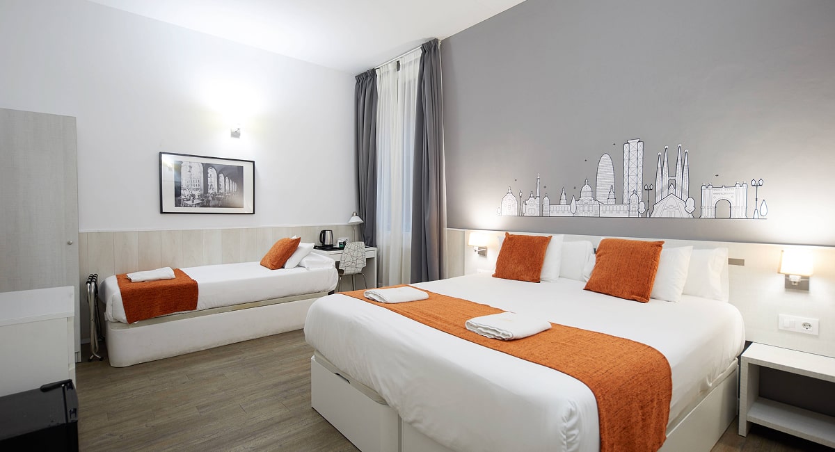 Hostal Live Barcelona photo 6