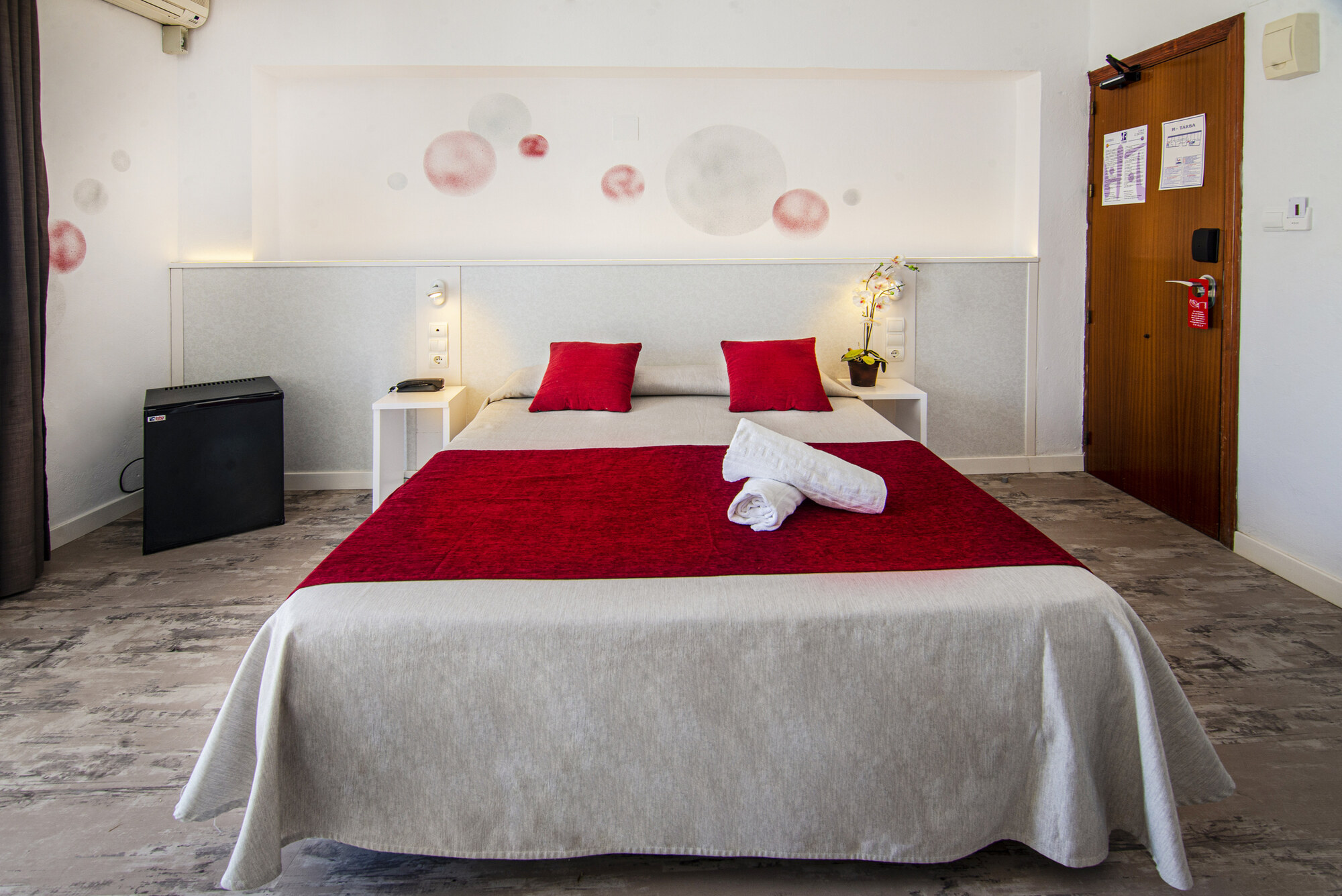 Hostal Tarba photo 10