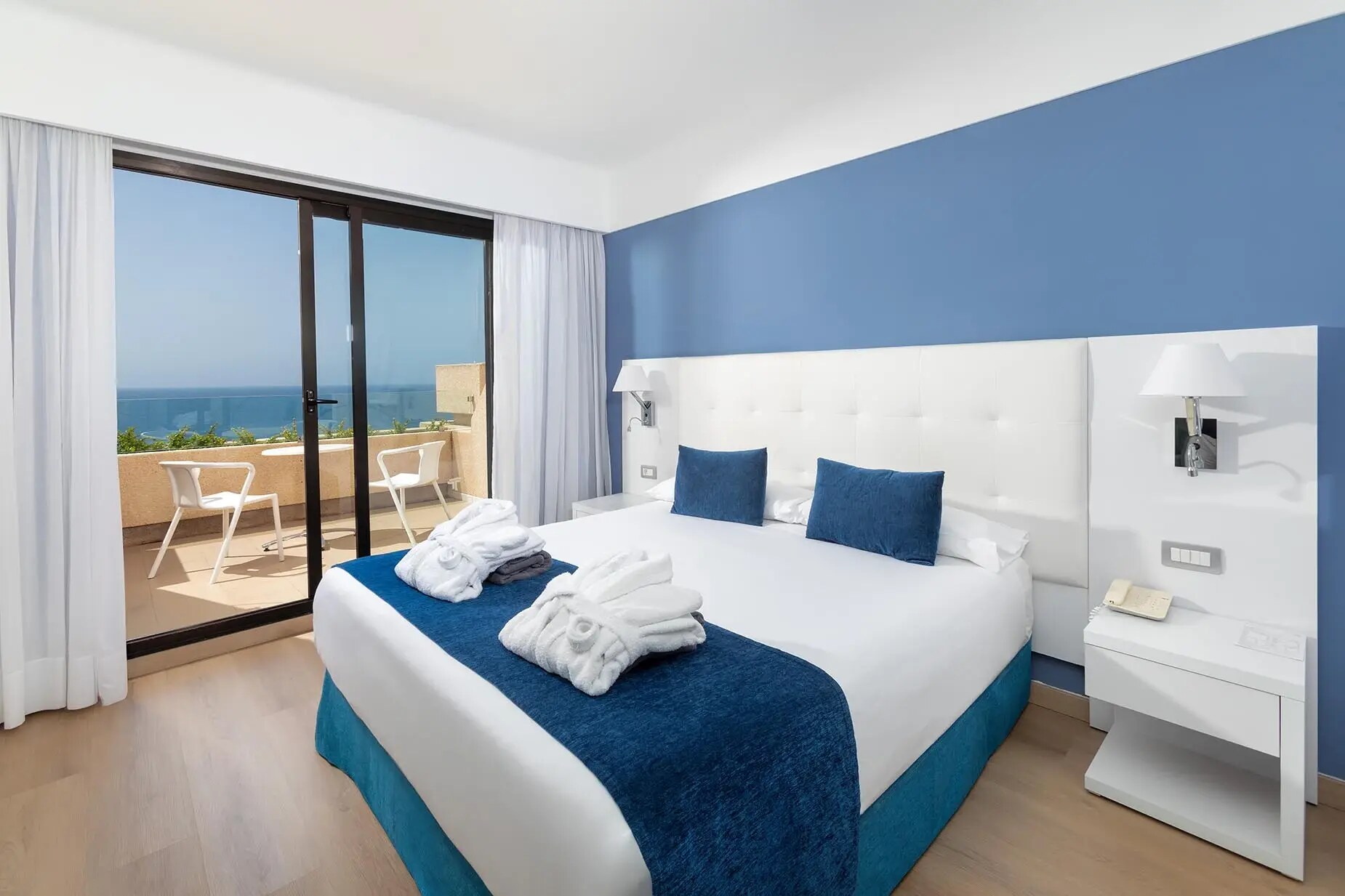 Hotel Alexandre Teguise Playa photo 6