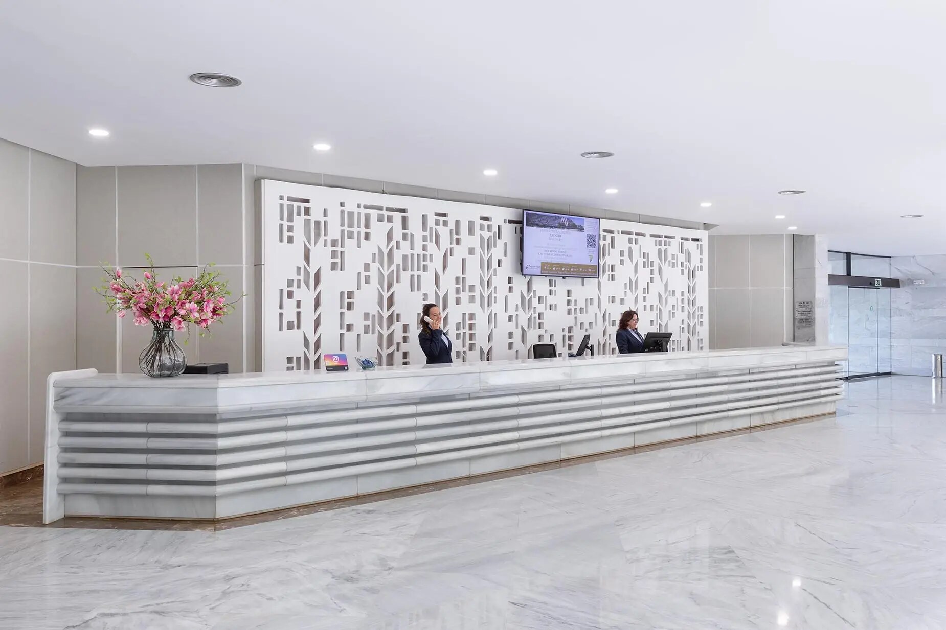 Hotel Alexandre Teguise Playa photo 9