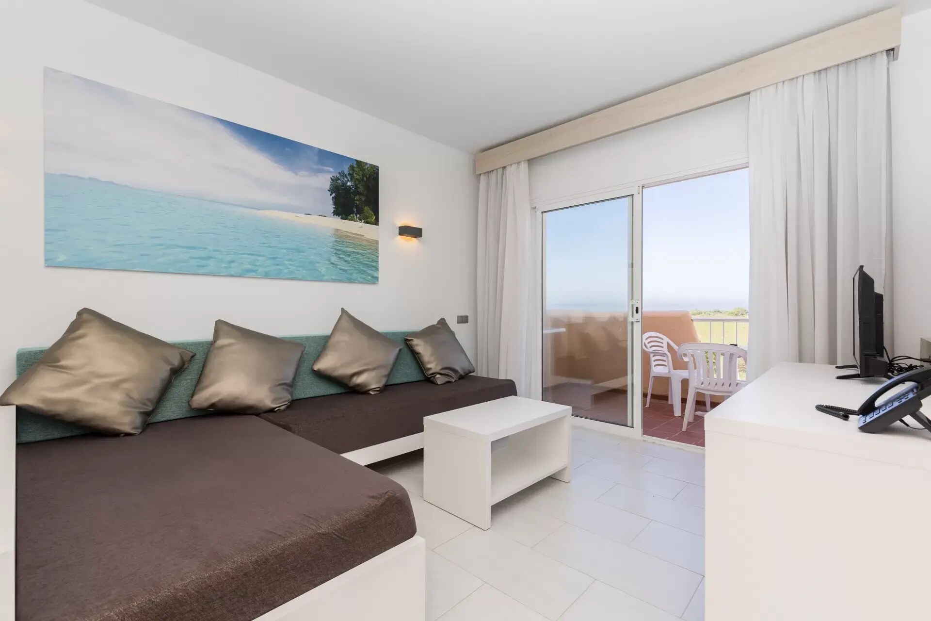 Hotel Arenas de Son Bou photo 9