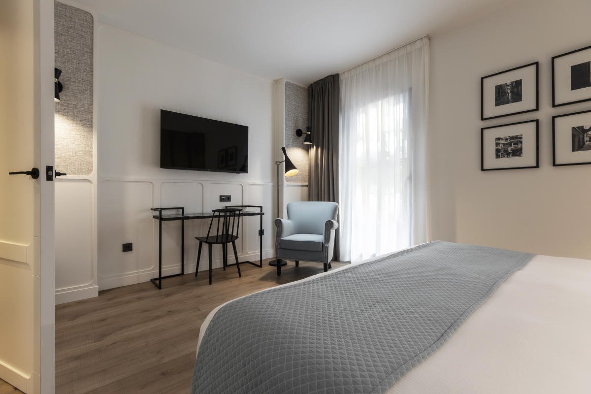 Hotel Barcelona Catedral photo 6