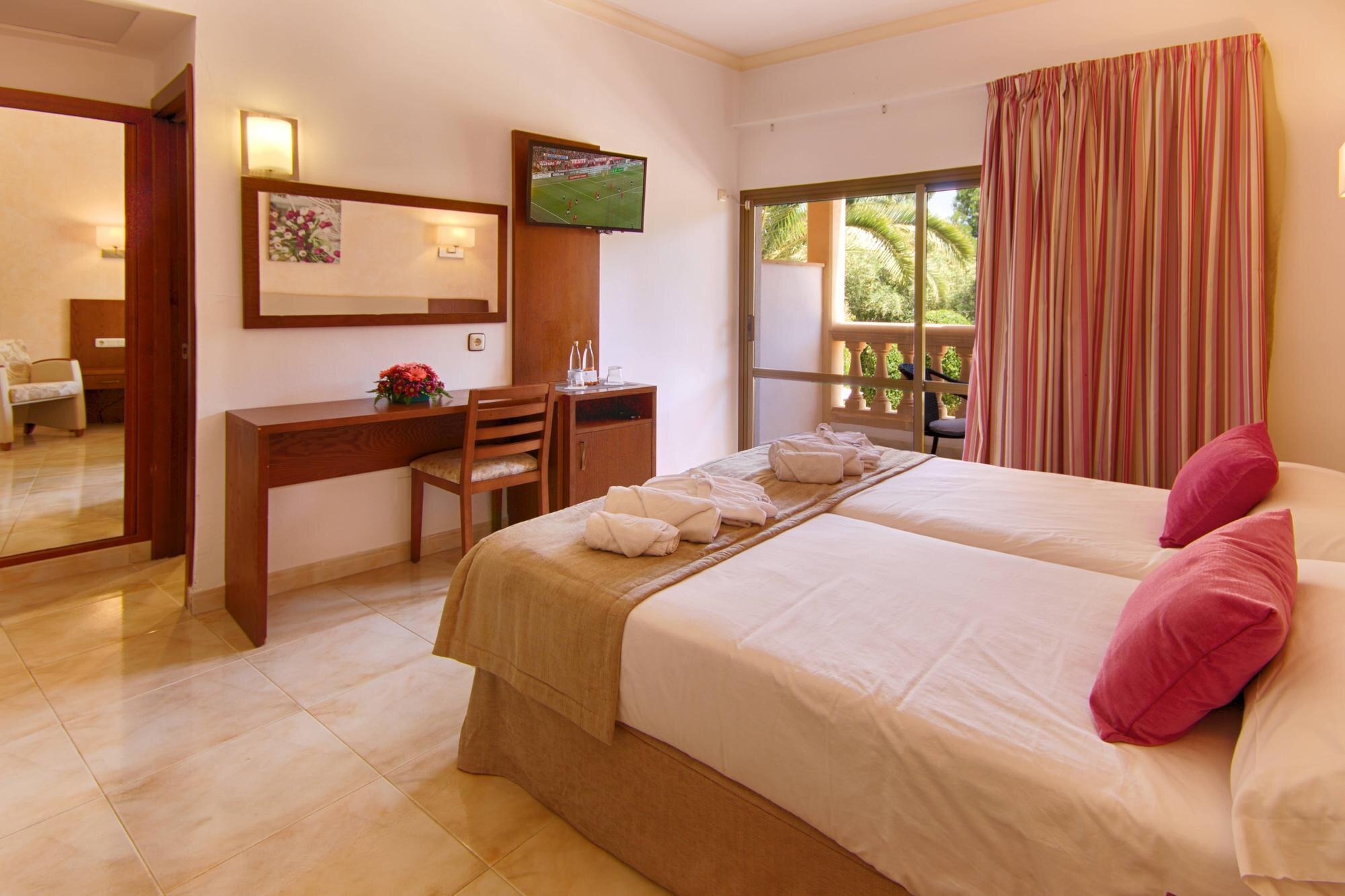 Hotel Cala Gat photo 4