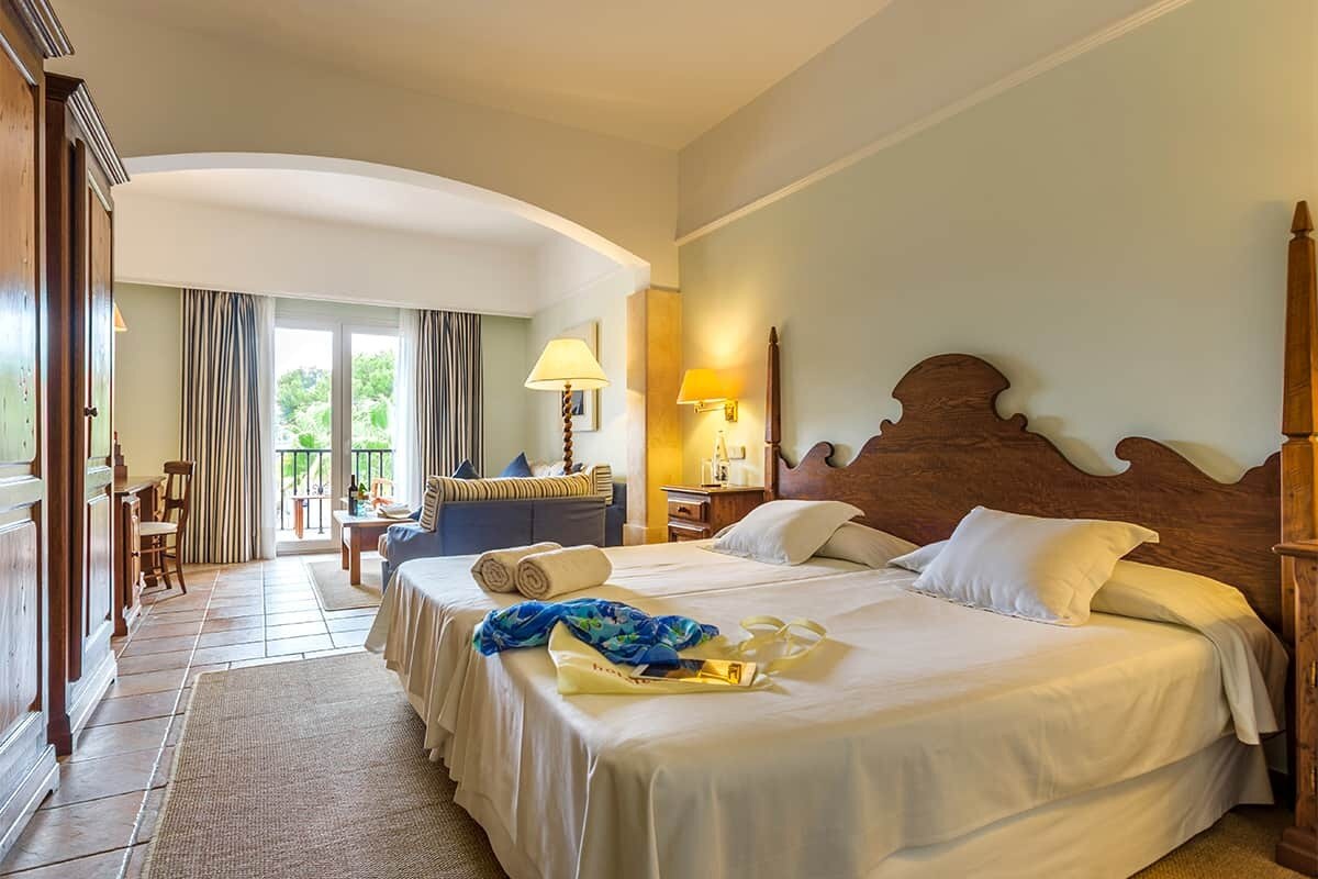 Hotel Cala Sant Vicenc photo 9
