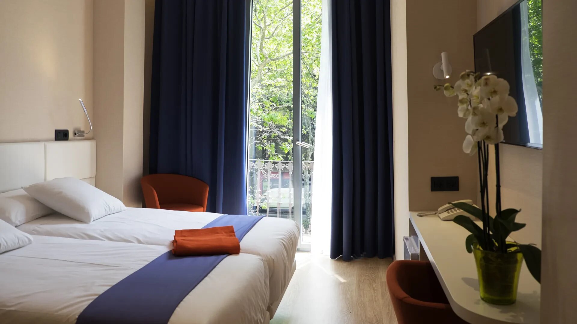 Hotel Chi photo 2